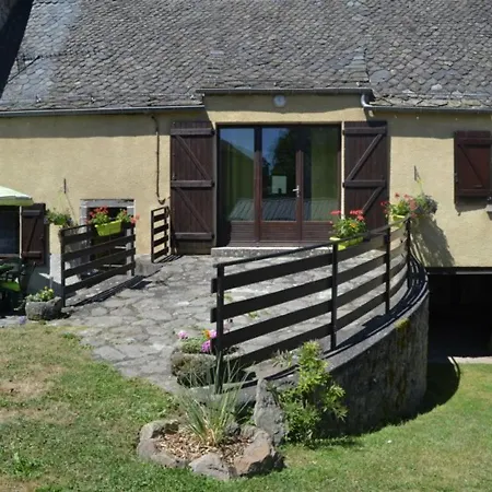 Saint-nectaire, 4 Pieces, 6 Personnes - Fr-1-630-179 Feriehus *